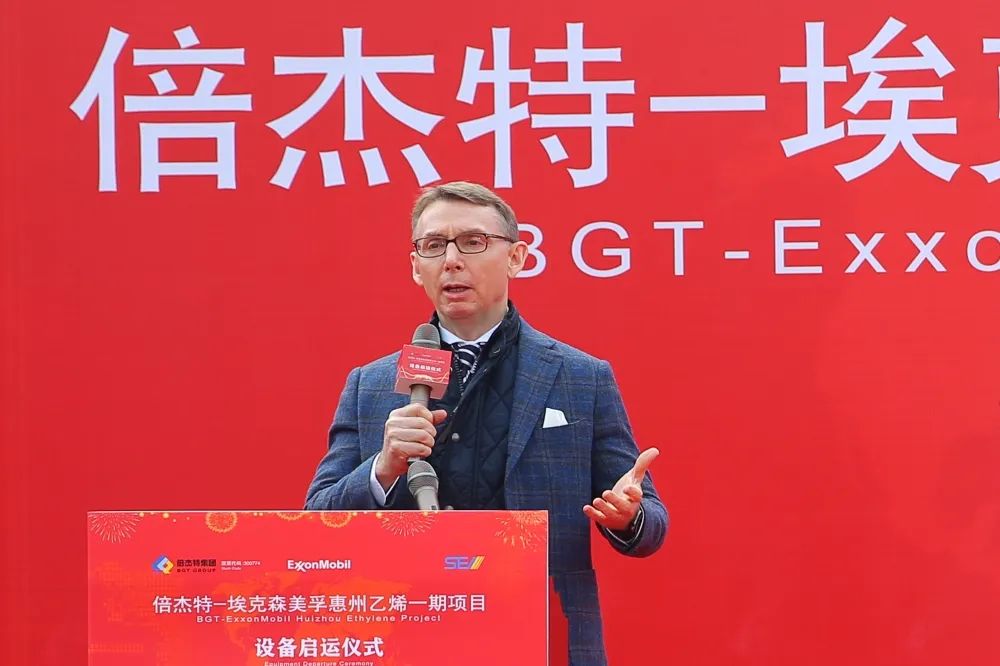 ���Ϻ��� Я������--����ɭ���ڻ�����ϩһ����Ŀװ��������ʽԲ���ֳɣ�