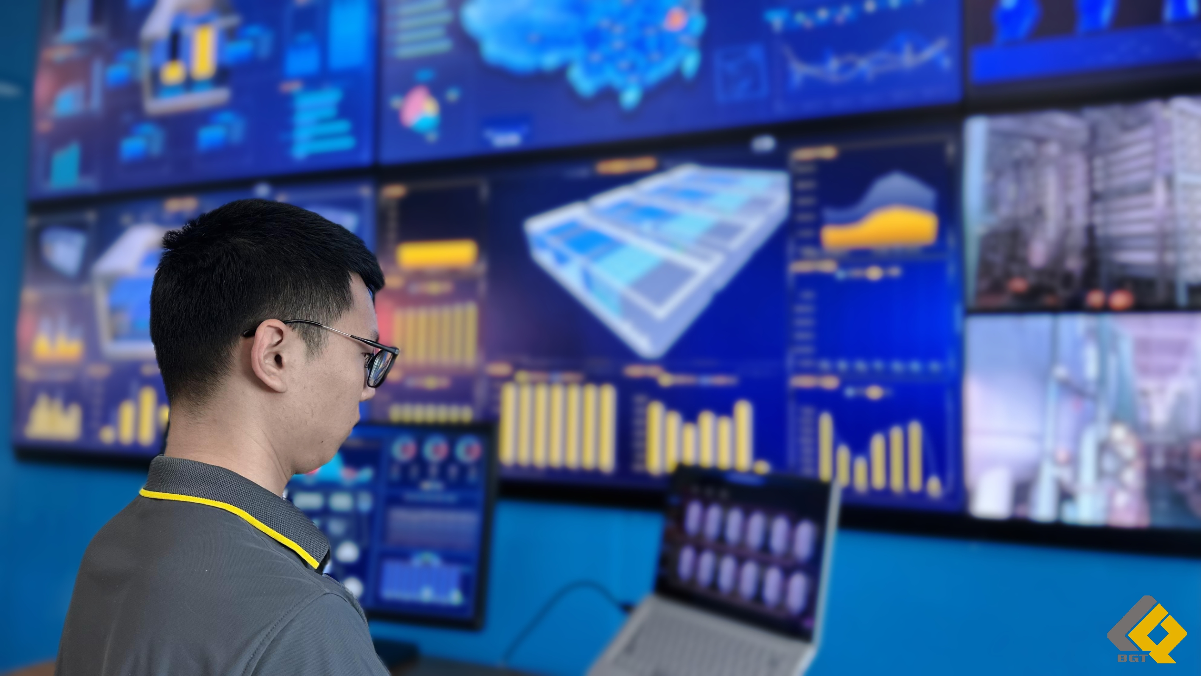 ���˹�����+���±�gg�����漣���ж�